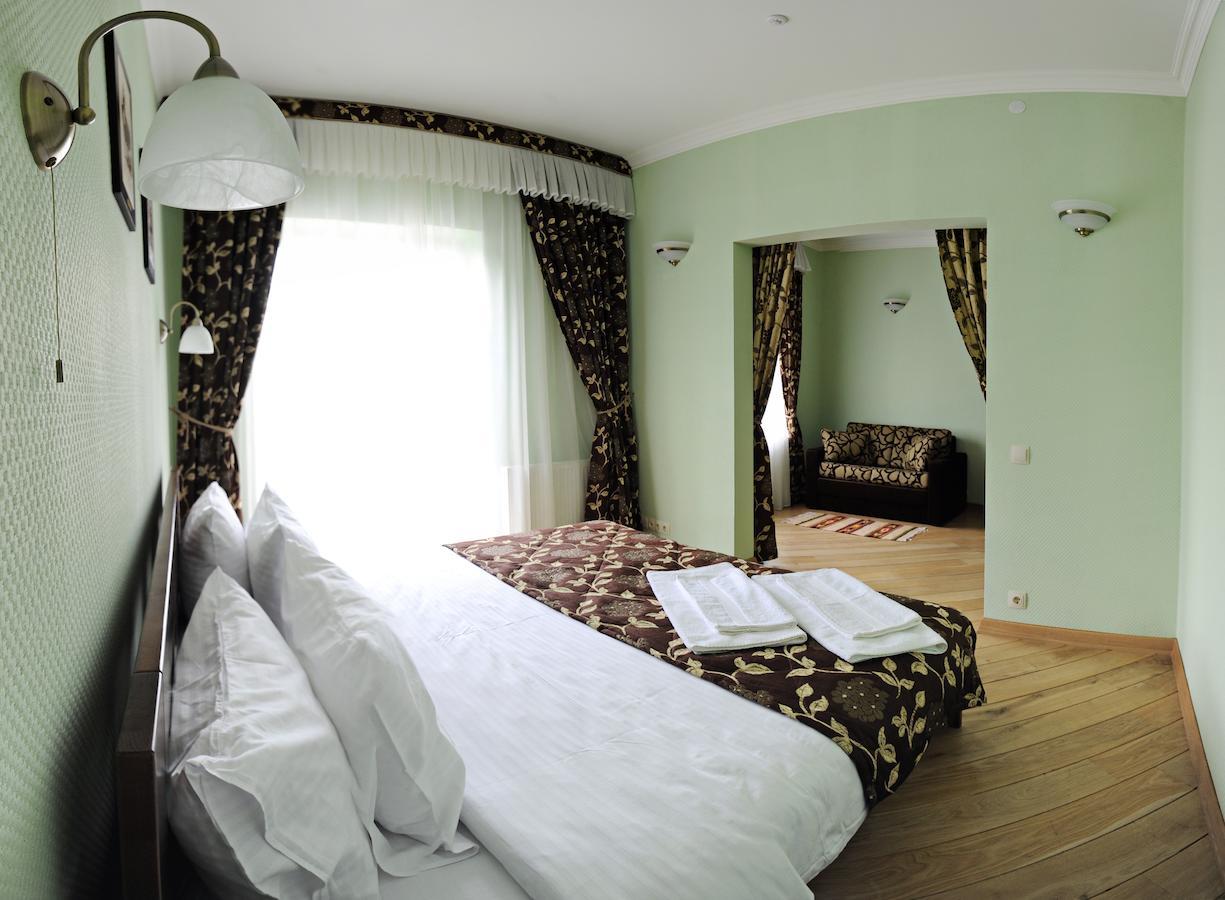 Zolota Forel Hotel Korostov Zimmer foto