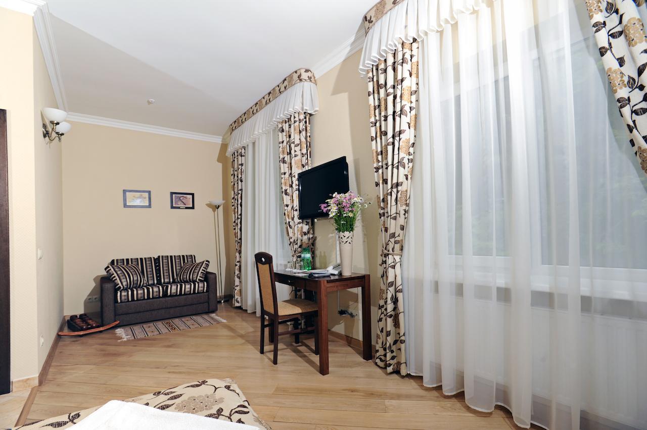 Zolota Forel Hotel Korostov Zimmer foto