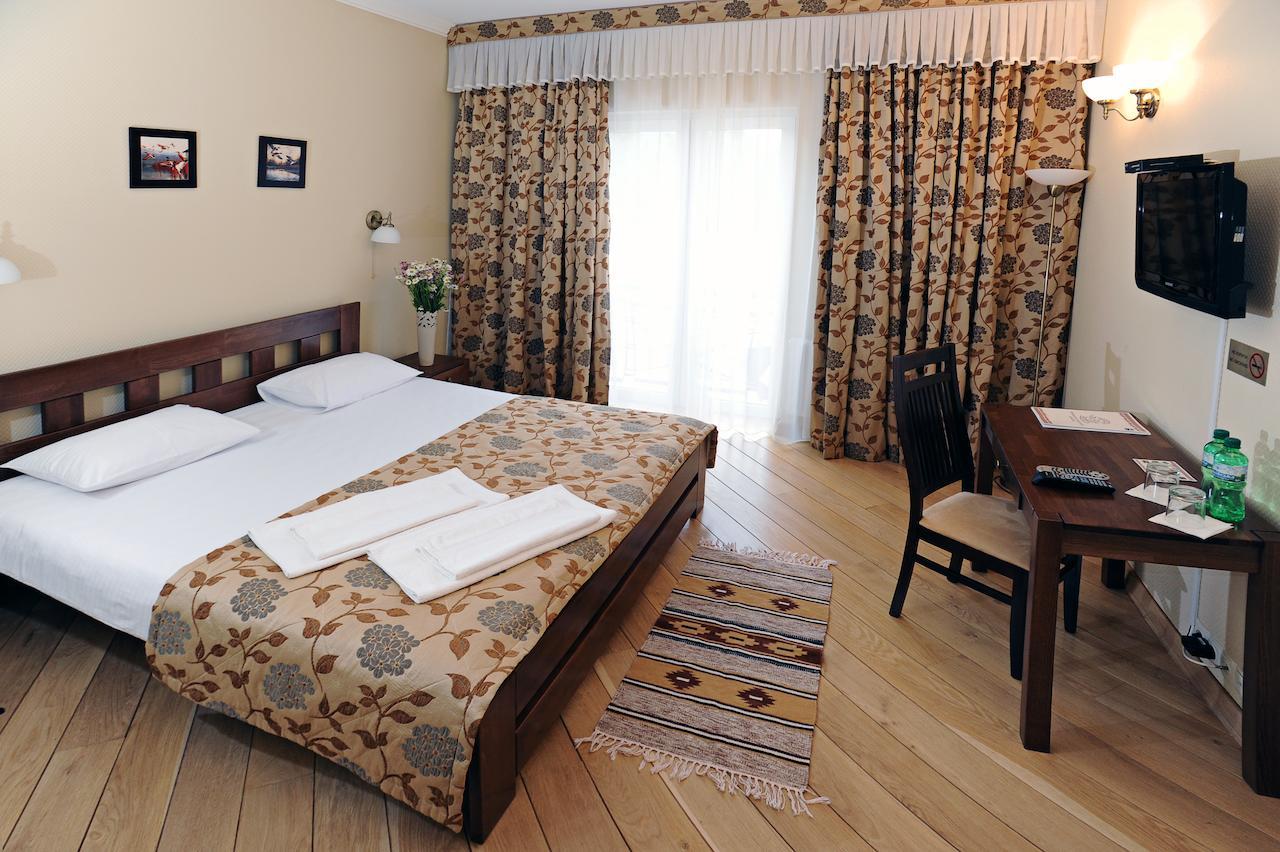 Zolota Forel Hotel Korostov Zimmer foto