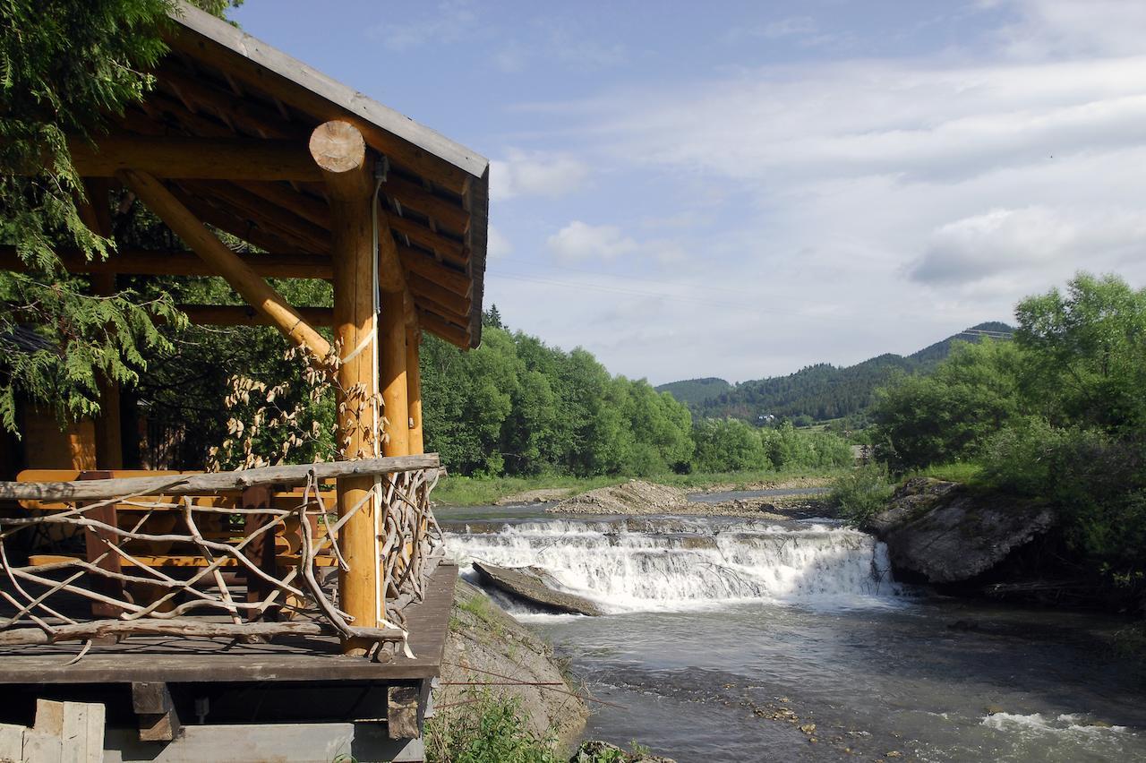 Zolota Forel Hotel Korostov Exterior foto